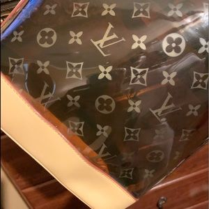 Like new Not authentic